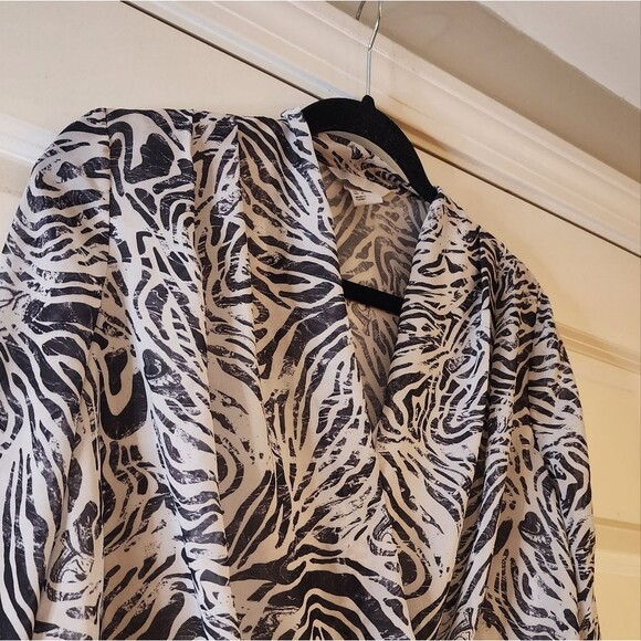 H&M Zebra Print Blouse - Black and White - Picture 2 of 4